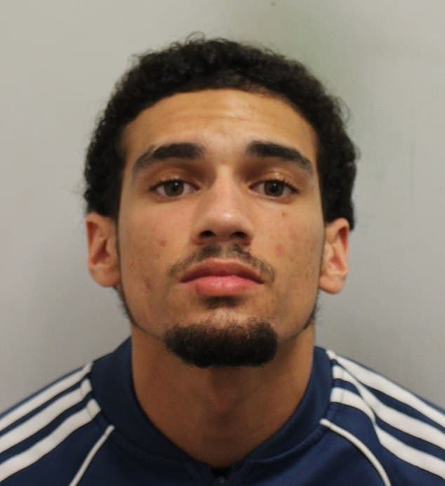 Custody photo of Dantay Roche