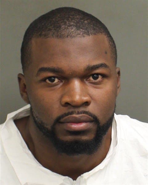 Booking photo of Deaveon Jaquan Brown