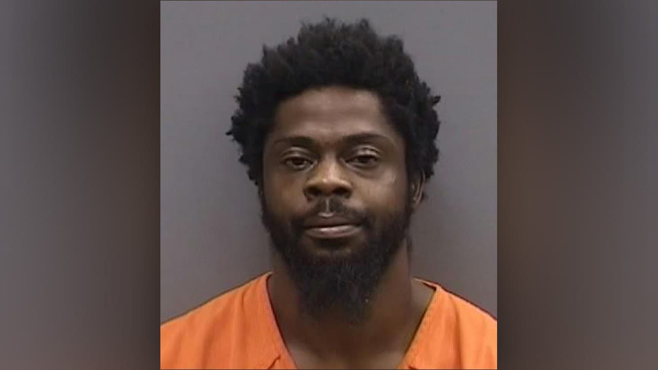 Booking photo of Dominique Bowden