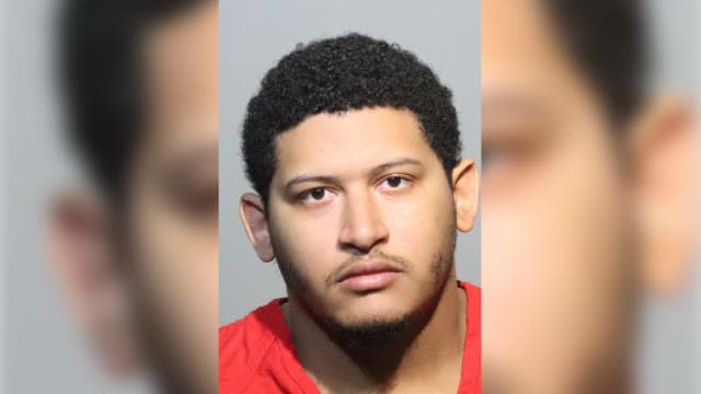 Booking photo of Edwin Guerrero