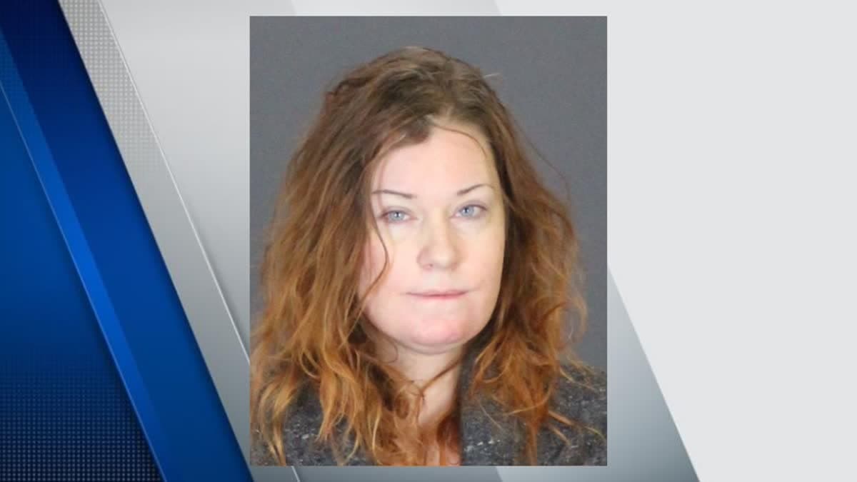 Booking photo of Jennifer Lynn Goodall